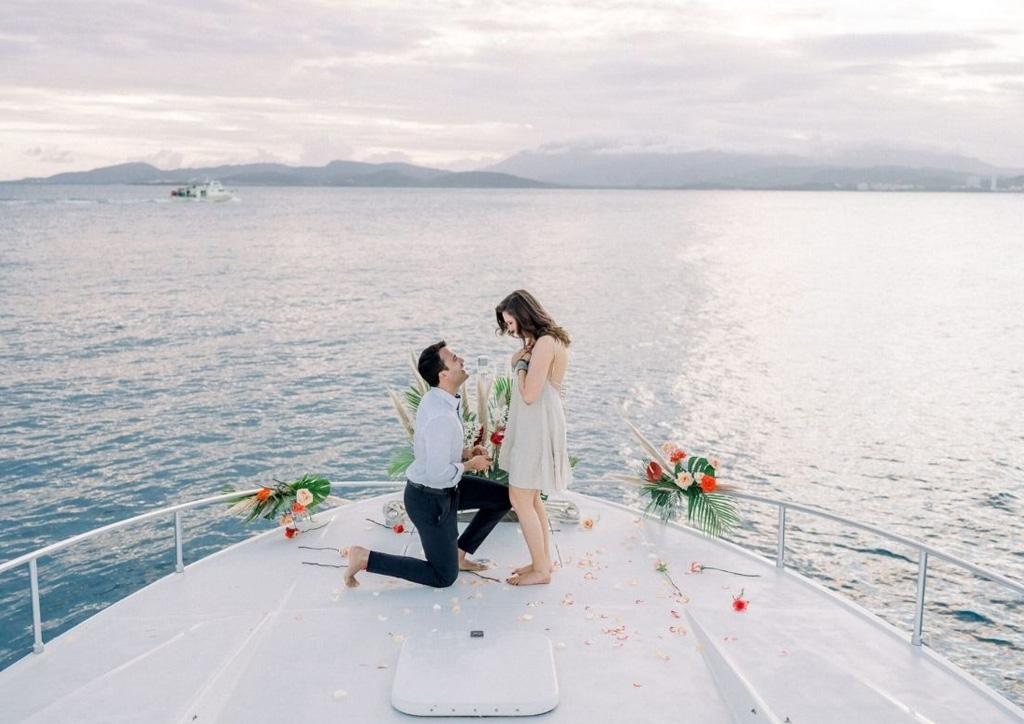 Teknede Evlenme Teklifi